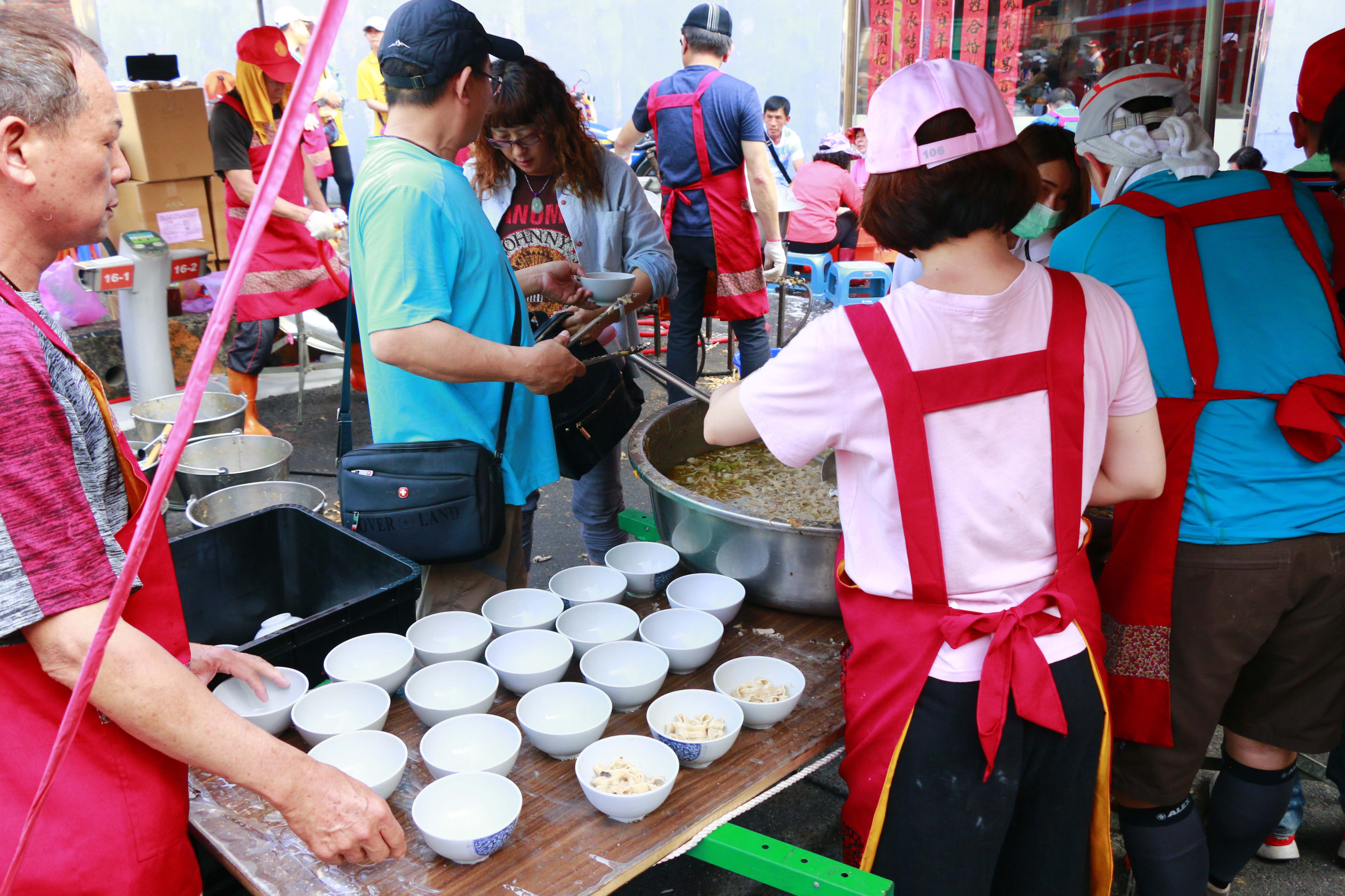 2019 大甲媽遶境紀錄：酒足飯飽之夜