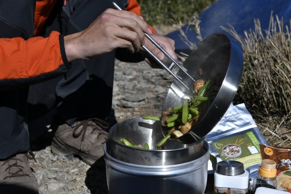 是什麼讓野炊變簡單？Tatonka 酒精爐戶外炊具組